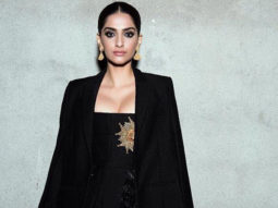 Whoa! Sonam Kapoor exudes a glamorous power play in black on the 63rd Jio Filmfare Awards 2018 red carpet!