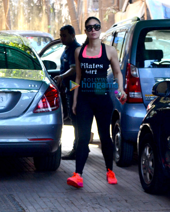 kareena kapoor khan spotted at gym in khar 2