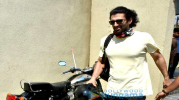 Aditya Roy Kapur spotted at Bandra