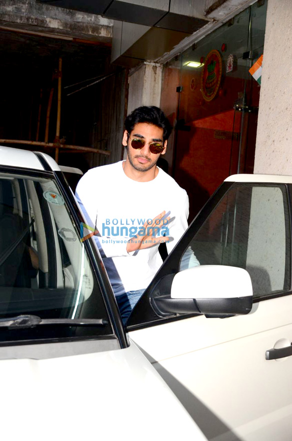 ahan shetty spotted after a clinic session in bandra 1
