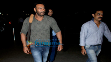 Ajay Devgn, Kajol, Sidharth Malhotra, Sussanne Khan and Aftab Shivdasini snapped at the Mumbai airport last night
