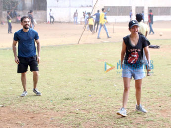 Akshara Haasan snapped playing football with friends
