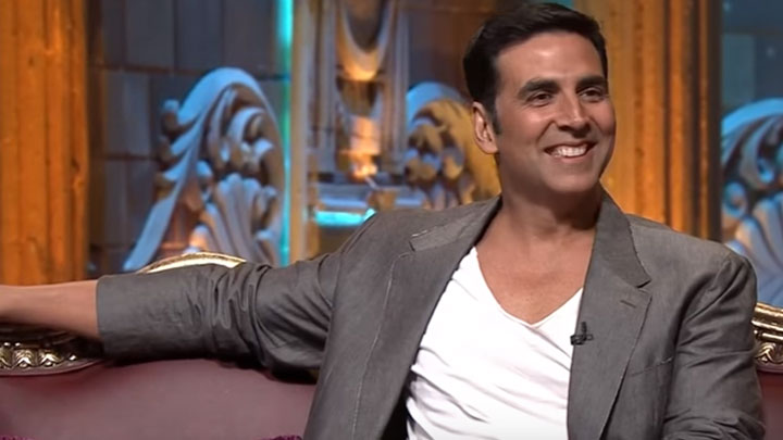 Akshay Kumar To Hold A Special Screening Of Pad Man For Narendra Modi & Smriti Irani Akshay Kumar To Hold A Special Screening Of Pad Man For Narendra Modi & Smriti Irani