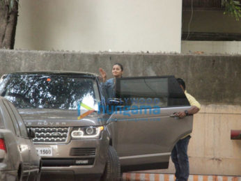 Alia Bhatt snapped after dance class in Khan