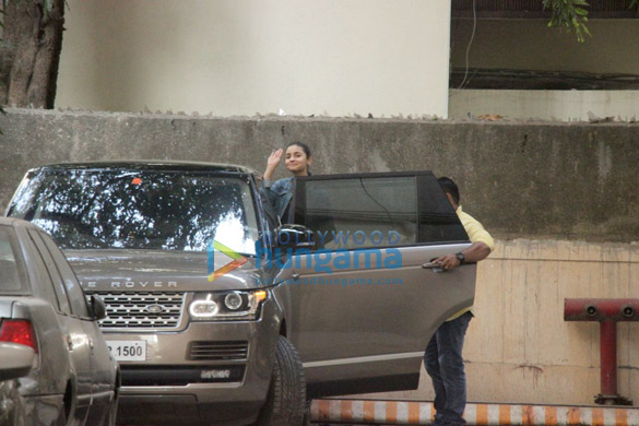 alia bhatt snapped after dance class in khan 3