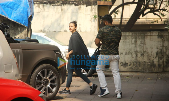 Alia Bhatt spotted at a gym in Bandra Alia Bhatt spotted at a gym in Bandra