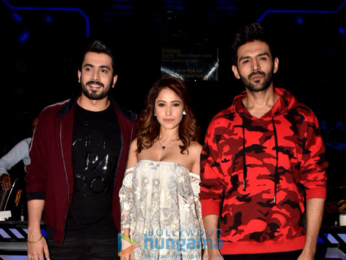 Cast of Sonu Ke Titu Ki Sweety snapped on the sets of Super Dancer 2