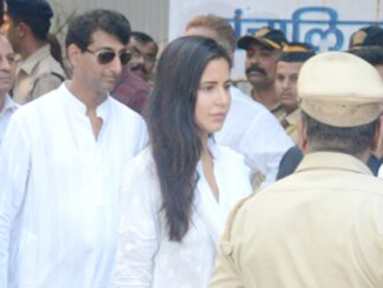 Celebs attend Sridevi's cremation ceremony at Seva Samaj Crematorium and Hindu Cemetery in Vile Parle, Mumbai