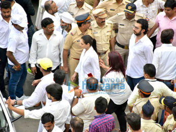 Celebs attend Sridevi's cremation ceremony at Seva Samaj Crematorium and Hindu Cemetery in Vile Parle, Mumbai