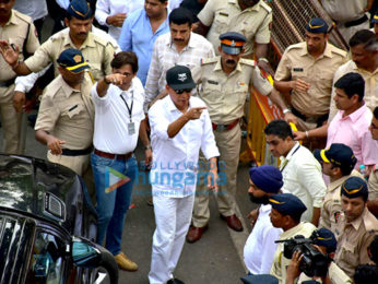 Celebs attend Sridevi’s cremation ceremony at Seva Samaj Crematorium and Hindu Cemetery in Vile Parle, Mumbai