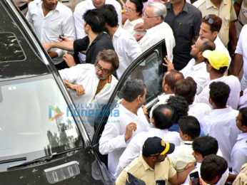 Celebs attend Sridevi’s cremation ceremony at Seva Samaj Crematorium and Hindu Cemetery in Vile Parle, Mumbai