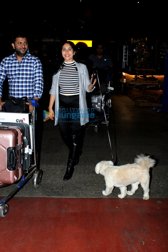 hrithik roshan emraan hashmi and others snapped at the airport 2
