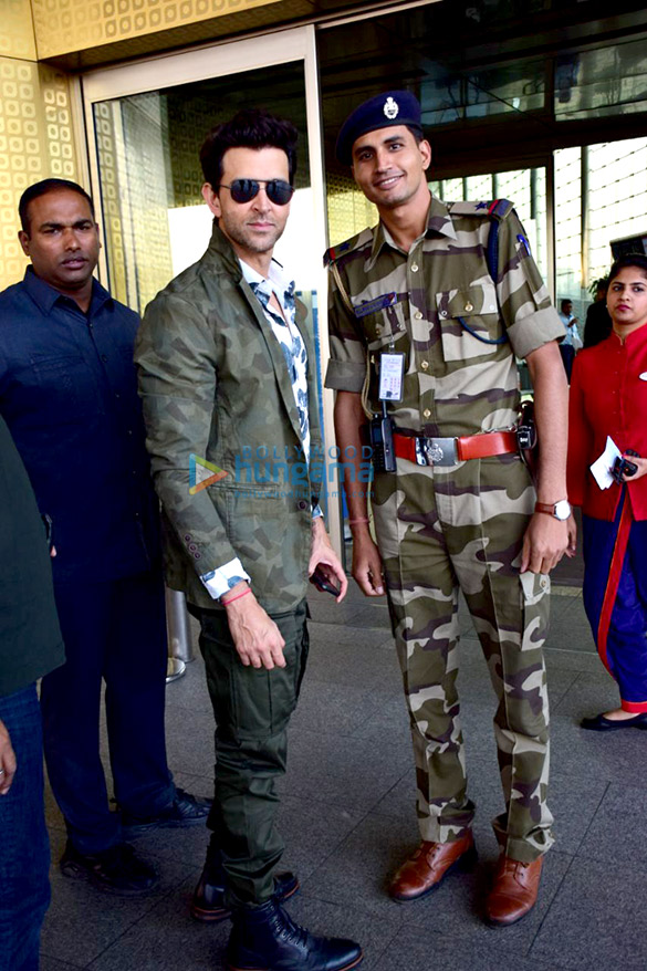 Hrithik Roshan, Ameesha Patel and others snapped at the airport Hrithik Roshan, Ameesha Patel and others snapped at the airport