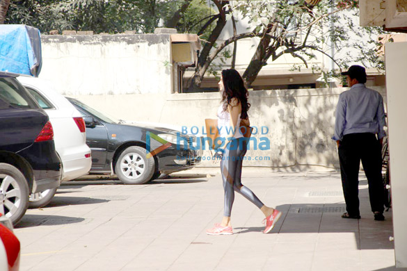 janhvi kapoor spotted at the gym 4