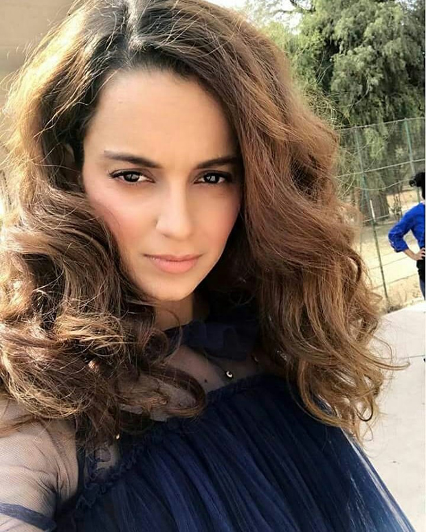 Kangana Ranaut flaunts a nude makeup