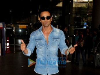 Kareena Kapoor Khan, Malaika Arora, Athiya Shetty, Saiyami Kher, Kiara Advani, and Sangeeta Bijlani snapped at the airport