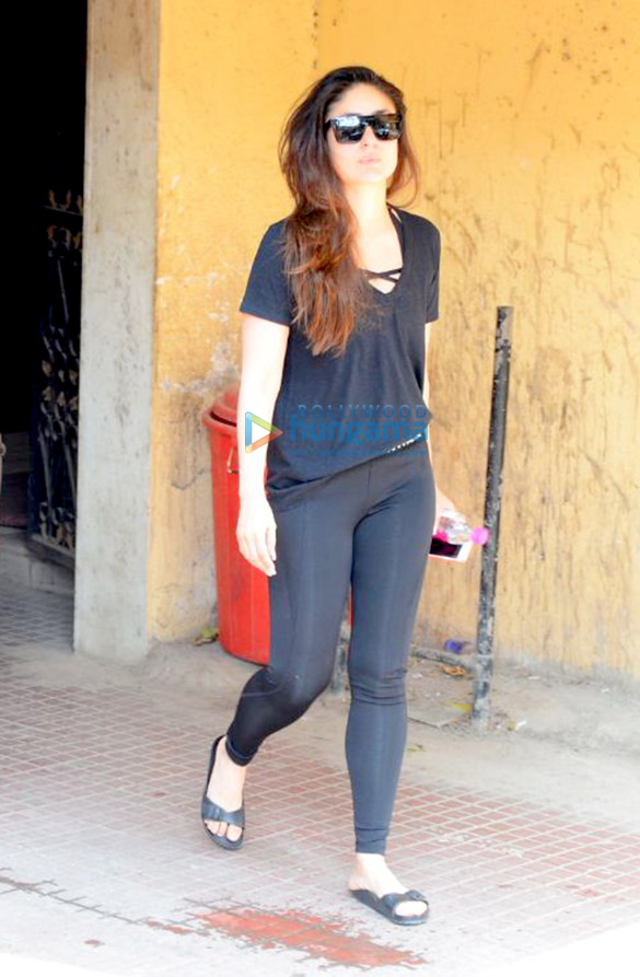 kareena kapoor khan spotted at the gym in bandra 2 2