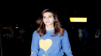 Kriti Sanon and Suniel Shetty snapped at the airport last night