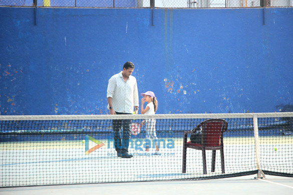 mahesh bhupati snapped with his daughter at a tennis court in bandra 5