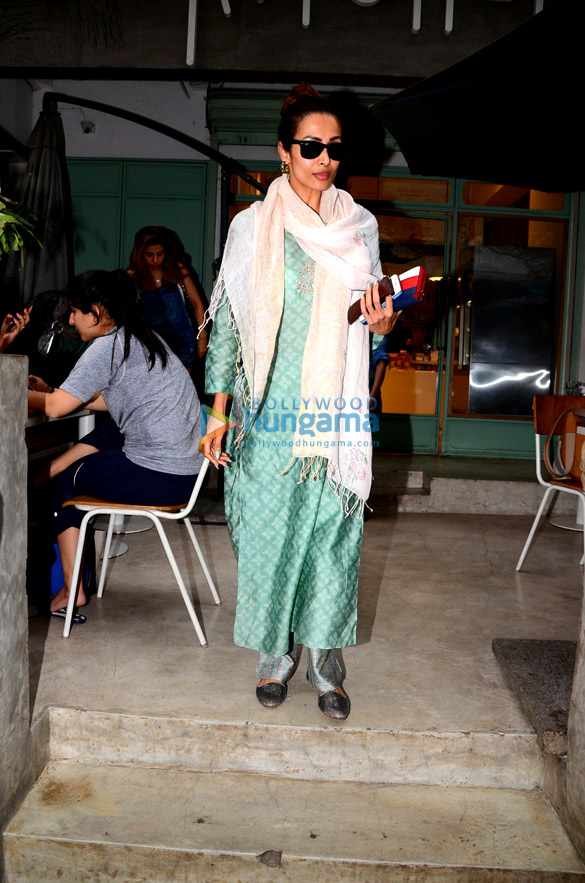 malaika arora spotted at the kitchen garden in bandra 5