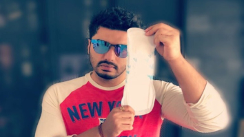 #PadManChallenge: Arjun Kapoor accepts the Pad Man Challenge and here’s how he does it in style