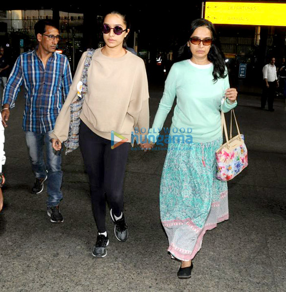 rajinikanth deepika padukone and others snapped at the airport 005 2