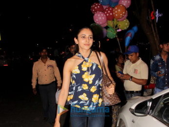 Rakul Preet spotted at The Kitchen Garden in Bandra
