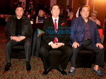 Randhir Kapoor, Rishi Kapoor & Rajiv Kapoor receive Raj Kapoor's award