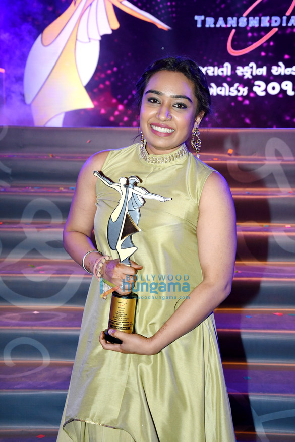 rashmi desai deepshikha and other celebs attend the 17th transmedia gujarati screen and stage awards in mumbai 9