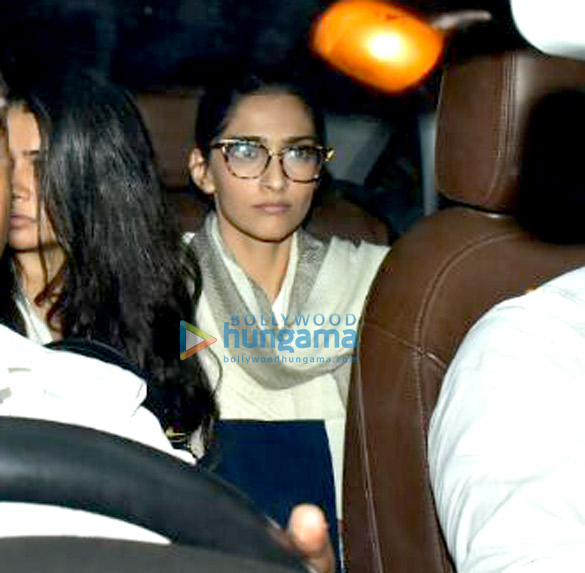 sara ali khan harshvardhan kapoor and others snapped at anil kapoors residence