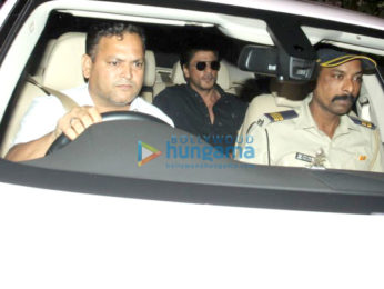 Shah Rukh Khan spotted at Dilip Kumar's residence