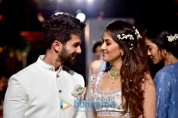 shahid kapoor mira rajput walk for anita dongres show at lakme fashion week 2018 2