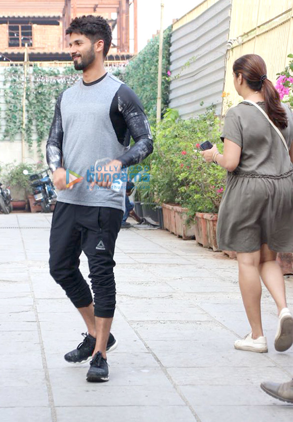 shahid kapoor spotted at reset gym 4