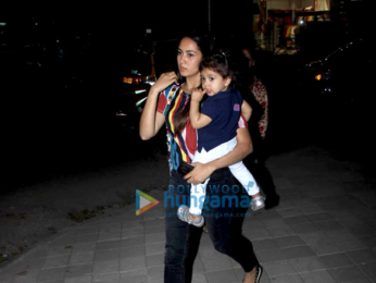 Shahid Kapoor's wife Mira Rajput snapped at their daughter Misha's school