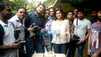 Shamita Shetty celebrates her birthday at home with the media