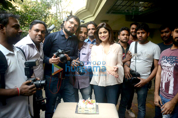 Shamita Shetty celebrates her birthday at home with the media