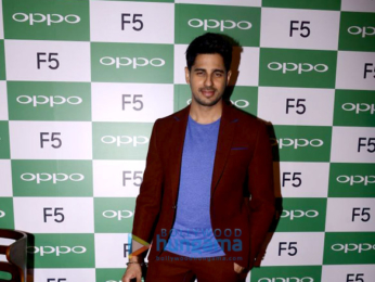 Sidharth Malhotra graces the launch of the Oppo F5 phone