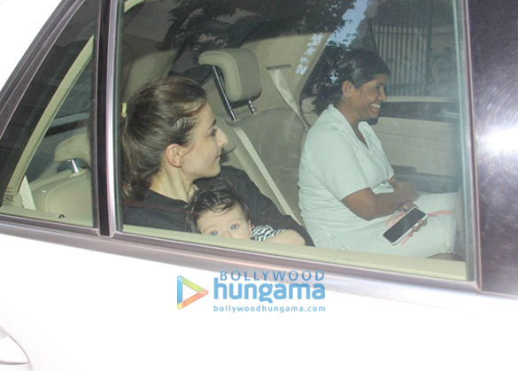 soha ali khan spotted with her inaaya naumi at kareena kapoor khans house 4