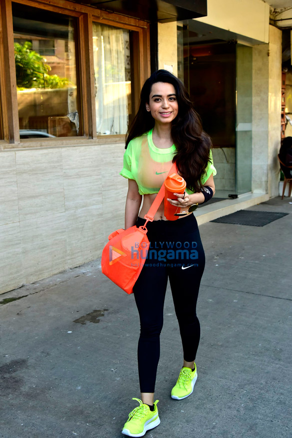soundarya sharma snapped at the gym 1