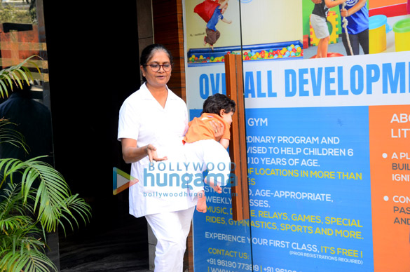 taimur ali khan snapped in mumbai 1