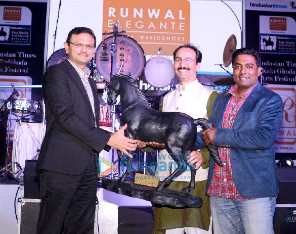 urvashi rautela snapped at the kala ghoda arts festival reloaded in mumbai 3
