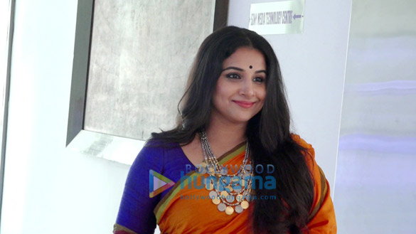 vidya balan and the cast of tumhari sullu snapped at whistling woods 3