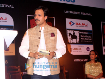 Vivek Oberoi graces 'Kala Ghoda Arts Festival 2018'