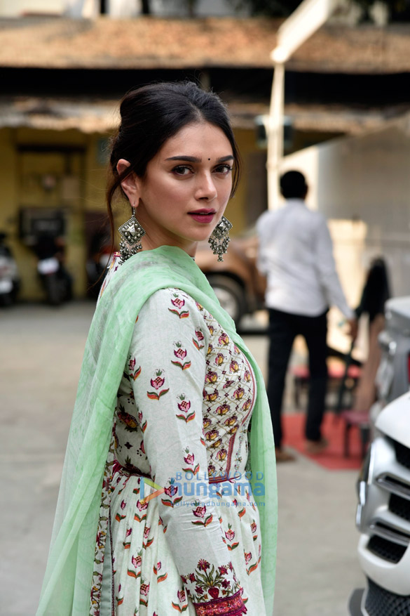 aditi rao hydari snapped at a photo shoot for spring summer collection 6