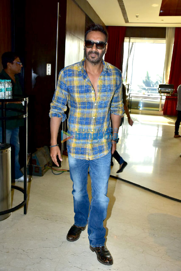 ajay devgn and ileana dcruz snapped during raid promotional interviews 5