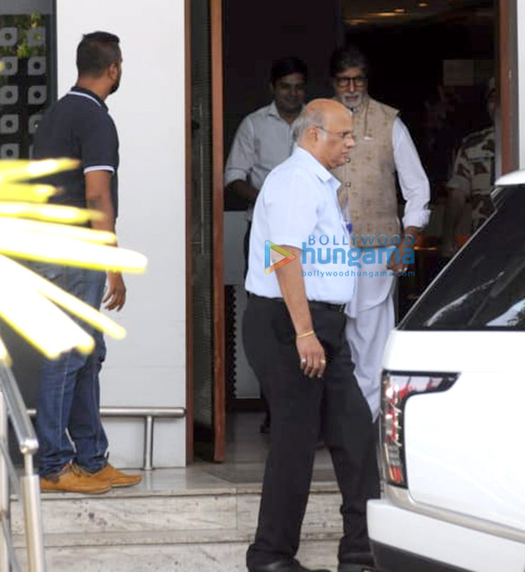 amitabh bachchan snapped returning from jodhpur 1