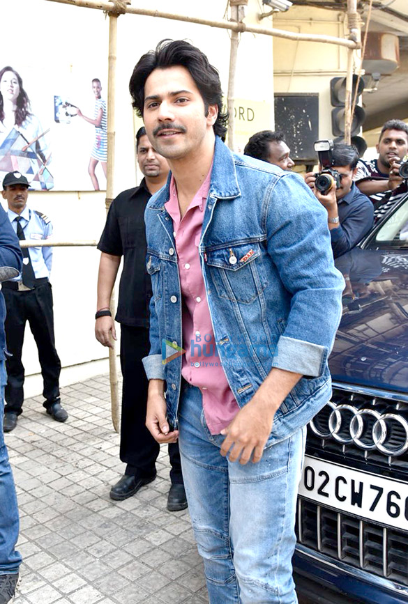 banita sandhu varun dhawan and shoojit sircar grace the trailer launch of october 12