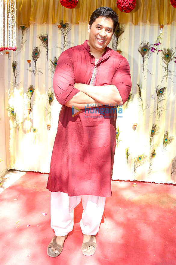 bappi lahiri and chitrani lahiri attend the rice ceremony of their grandson krishh lahiri 6 2