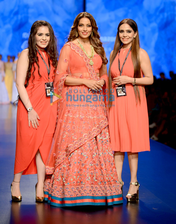 Bipasha Basu snapped walking the ramp for designer Karishma and Deepa Sondhi at the Amazon Fashion Week