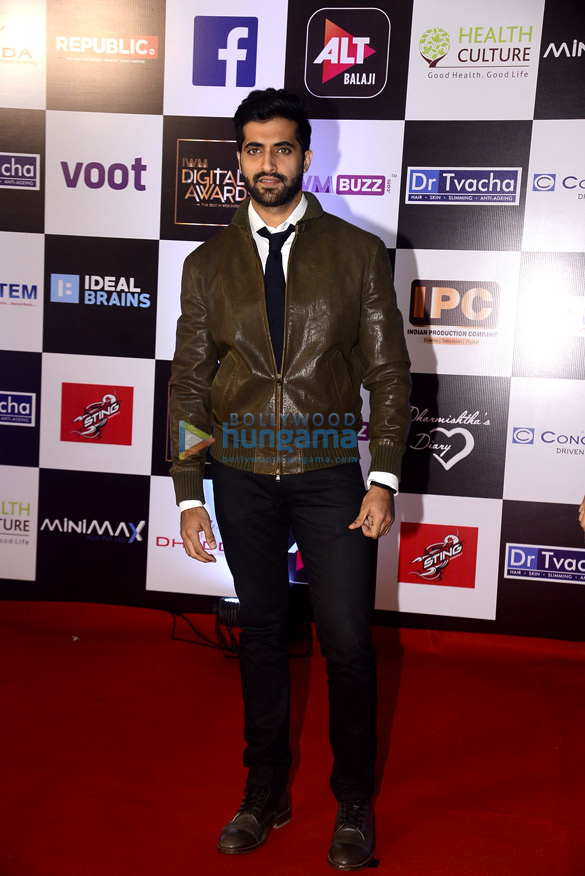 celebs grace alt balajis digital awards 8